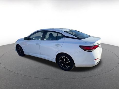 Used 2025 Nissan Sentra SV image 10