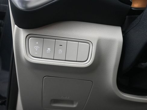 Used 2025 Kia Soul LX w/ LX Technology Package image 23