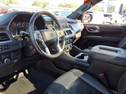 Used 2021 Chevrolet Tahoe Z71 w/ Z71 Signature Package image 14