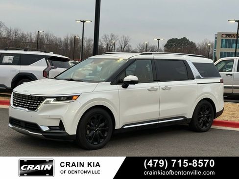 Used 2022 Kia Carnival SX image 2
