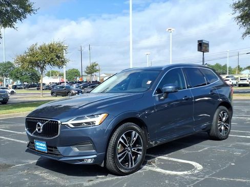 Used 2021 Volvo XC60 T5 Momentum w/ Protection Package Premier AWD/4WD image 11