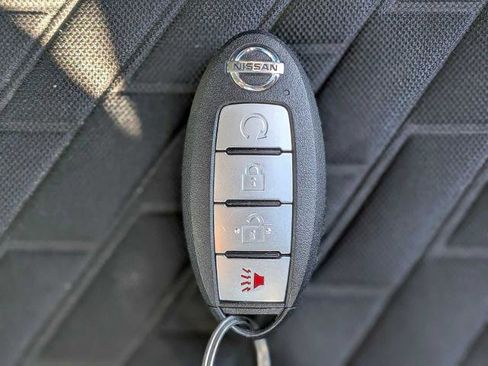 Used 2021 Nissan Kicks SV image 34