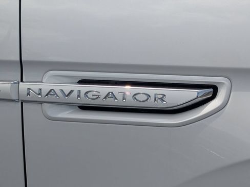 Used 2020 Lincoln Navigator Reserve w/ Equipment Group 208A Reserve AWD/4WD image 30
