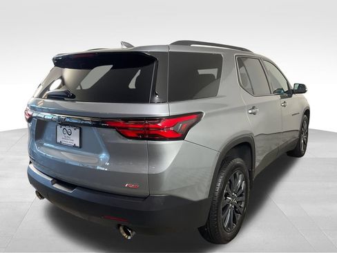 Used 2023 Chevrolet Traverse RS FWD image 9