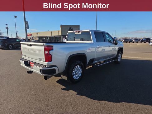 Used 2020 Chevrolet Silverado 2500 High Country w/ Z71 Off-Road Package image 5