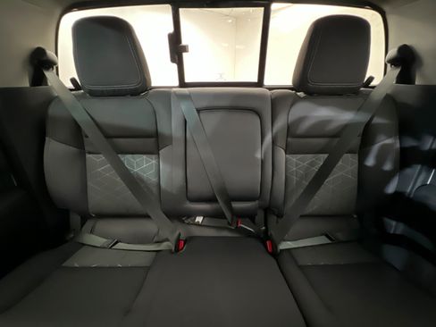 New 2026 Nissan Frontier SV w/ All-Weather Content Package AWD/4WD image 24
