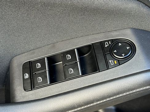 Used 2022 MAZDA MAZDA3 s image 12