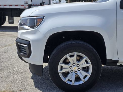 Used 2022 Chevrolet Colorado LT w/ Safety Package RWD image 8