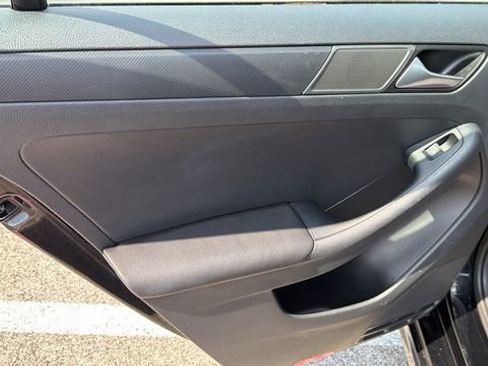 Used 2014 Volkswagen Jetta S FWD image 21
