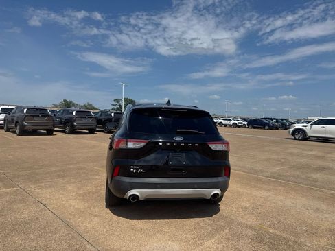 Used 2021 Ford Escape SEL w/ Technology Package FWD image 15
