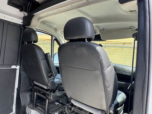 Used 2025 RAM ProMaster 2500 w/ Convenience Group FWD image 13
