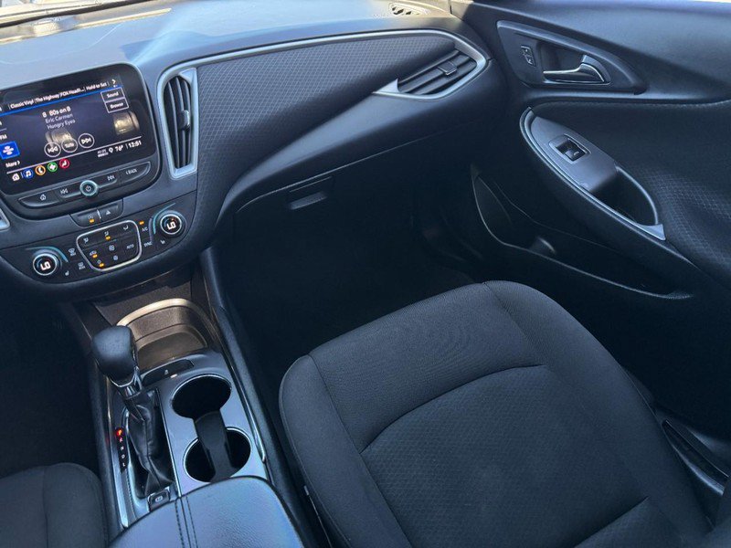 Used 2022 Chevrolet Malibu LT FWD image 15