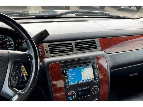 Used 2010 Chevrolet Silverado 2500 LTZ image 6