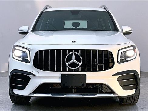 Used 2022 Mercedes-Benz GLB 35 AMG 4MATIC image 5