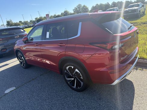 Used 2023 Mitsubishi Outlander GT AWD/4WD image 8
