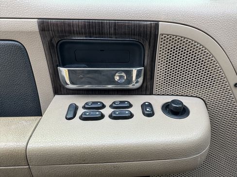 Used 2008 Ford F150 Limited image 29