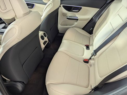 New 2026 Mercedes-Benz GLC 300 4MATIC image 11