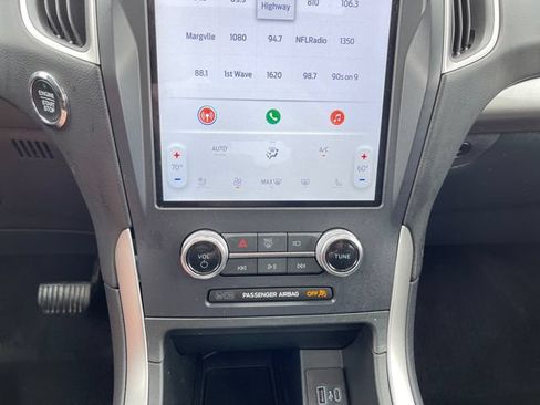 Used 2024 Ford Edge SEL w/ Convenience Package AWD/4WD image 18
