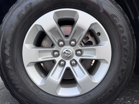 Used 2022 RAM 1500 Laramie AWD/4WD image 34