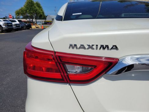 Used 2018 Nissan Maxima Platinum FWD image 12
