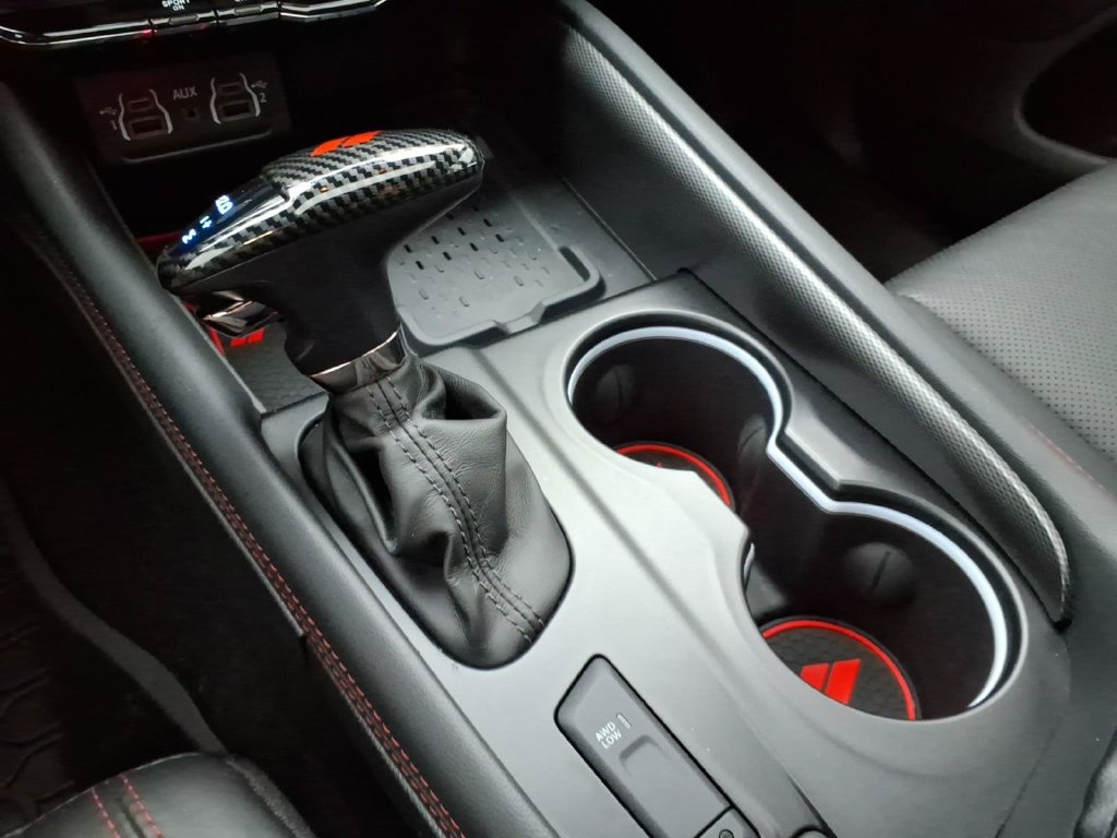 Used 2025 Dodge Durango R/T AWD/4WD image 17
