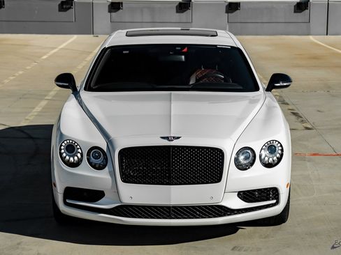 Used 2018 Bentley Flying Spur S V8 image 30