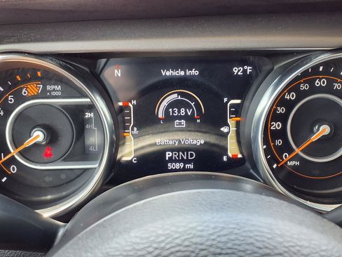 Used 2021 Jeep Wrangler Sport AWD/4WD image 14