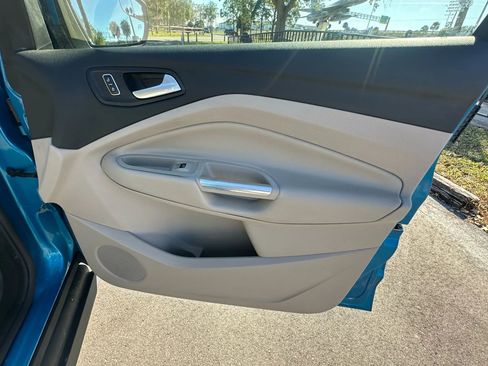 Used 2015 Ford C-MAX SEL w/ Equipment Group 302A image 24