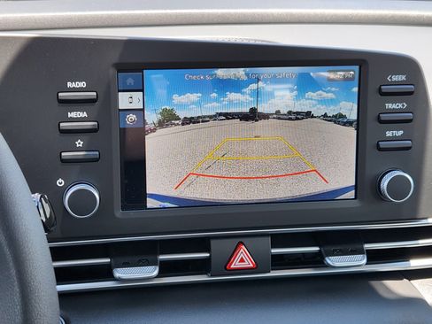 New 2025 Hyundai Elantra Blue image 17
