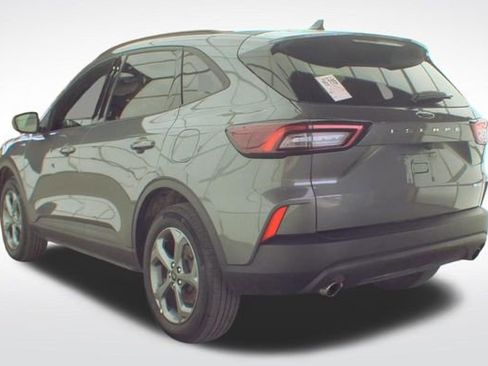 Used 2025 Ford Escape ST-Line image 10