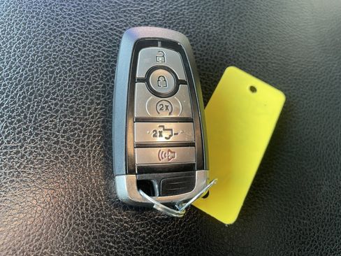 Used 2020 Ford F350 Lariat w/ Lariat Ultimate Package image 29