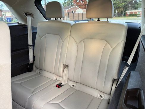 Used 2019 Audi Q7 3.0T Premium Plus w/ Premium Plus Package image 16