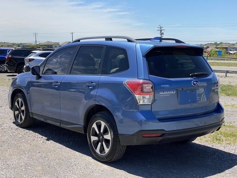 Used 2017 Subaru Forester 2.5i Premium AWD/4WD image 7