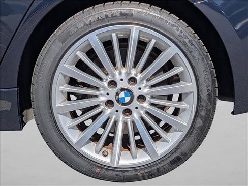 Used 2015 BMW 335i xDrive Sedan AWD/4WD image 24