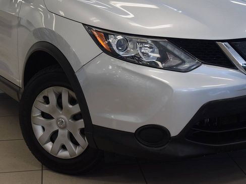 Used 2019 Nissan Rogue Sport S FWD image 9