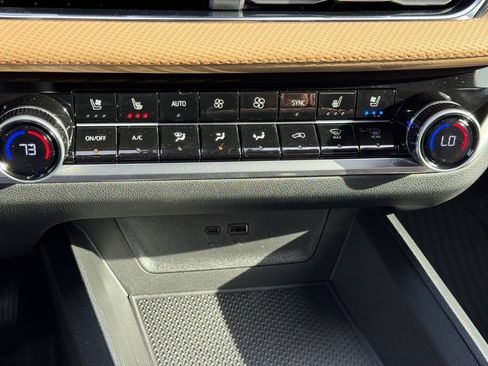 New 2026 Chevrolet Equinox ACTIV w/ Convenience Package III image 35