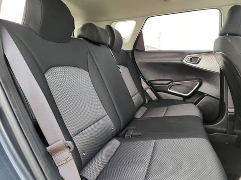 Used 2024 Kia Soul LX w/ Option Group 015 image 17