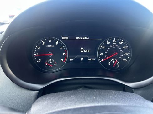 Used 2018 Kia Stinger Premium image 42