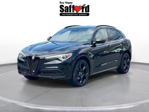 Used 2023 Alfa Romeo Stelvio Estrema AWD/4WD image 1