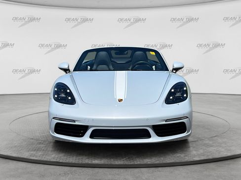 Used 2024 Porsche 718 Boxster RWD image 2
