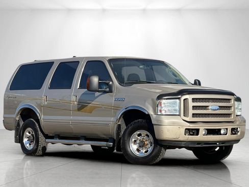 Used 2005 Ford Excursion Limited AWD/4WD image 2