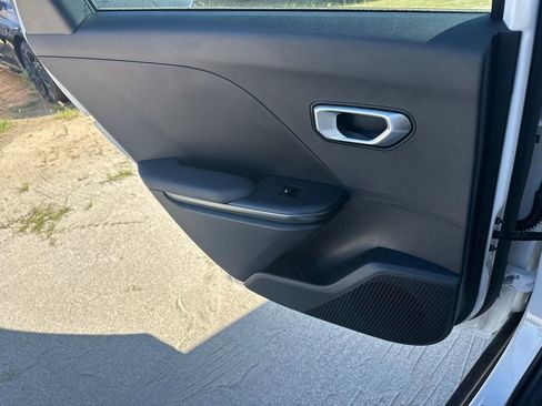 New 2026 Kia K4 FWD image 21