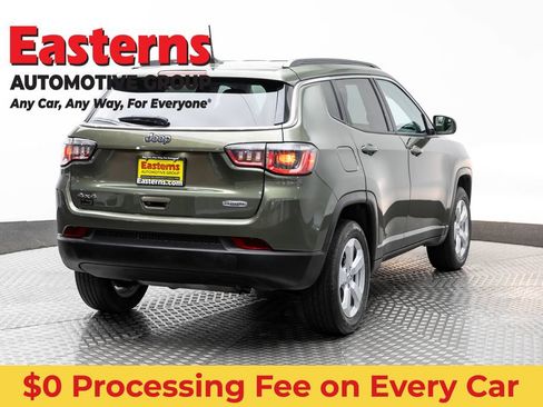 Used 2021 Jeep Compass Latitude AWD/4WD image 5