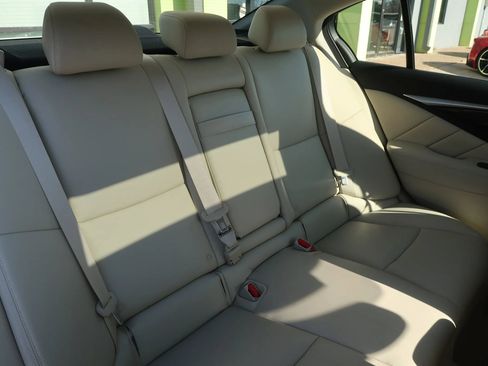 Used 2018 INFINITI Q50 Luxe w/ Essential Package (3.0T Luxe) image 24