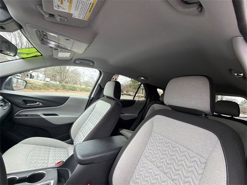 Used 2024 Chevrolet Equinox LT image 22