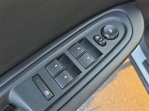 Certified 2016 GMC Acadia SLT w/ Open Road Package image 15