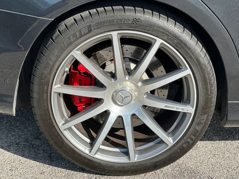 Used 2014 Mercedes-Benz S 63 AMG 4MATIC Sedan image 31