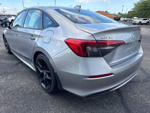Used 2023 Honda Civic Sport image 5