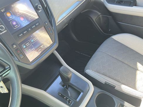 Used 2025 Subaru Forester image 22