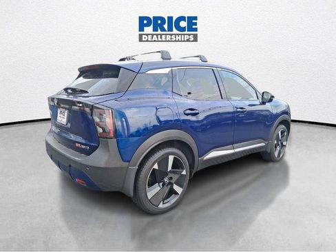 New 2026 Nissan Kicks SR w/ Cold Weather Package image 5